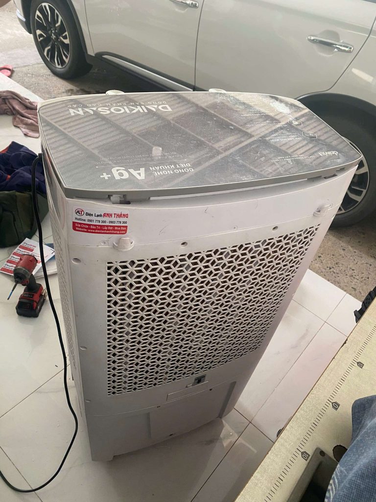 Quạt hơi nước quay yếu, kêu lớn – Ca kiểm tra thực tế 2026 31 12 2025 sua quat hoi nuoc sua motor phuong trung my tay.jpg