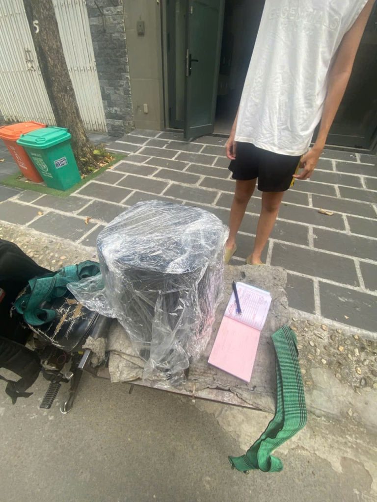 Nồi chiên không dầu vệ sinh định kỳ – Ca kiểm tra thực tế 2026 31 12 2025 ve sinh noi chien khong dau quan 7.jpg