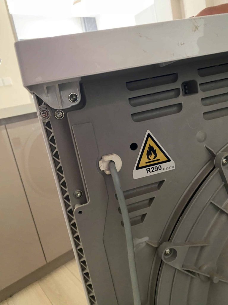 Máy sấy quần áo motor kêu to – Ca kiểm tra thực tế 2026 02 01 2026 kiem tra may say quan ao motor keu thu duc.JPG 2