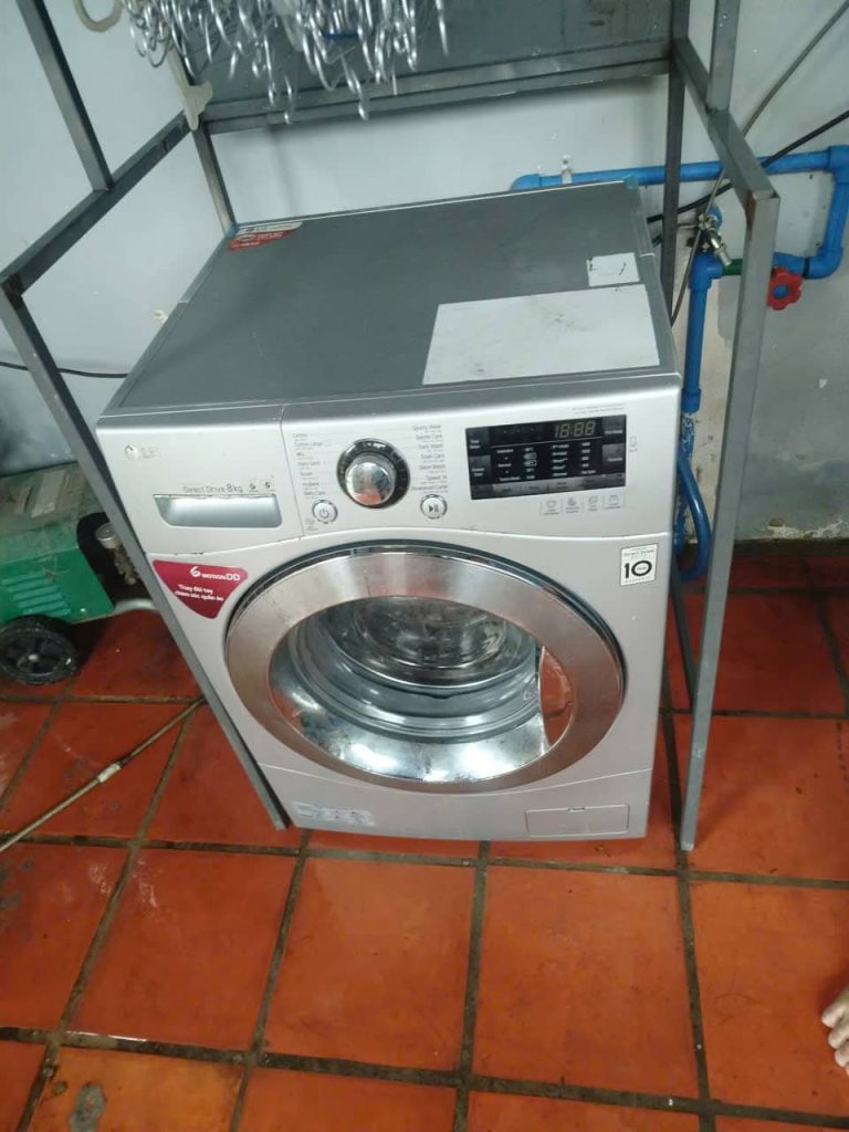 Máy giặt cần vệ sinh định kỳ – Ca kiểm tra thực tế 2026 07 01 2026 ve sinh may giat binh duong.jpg 2