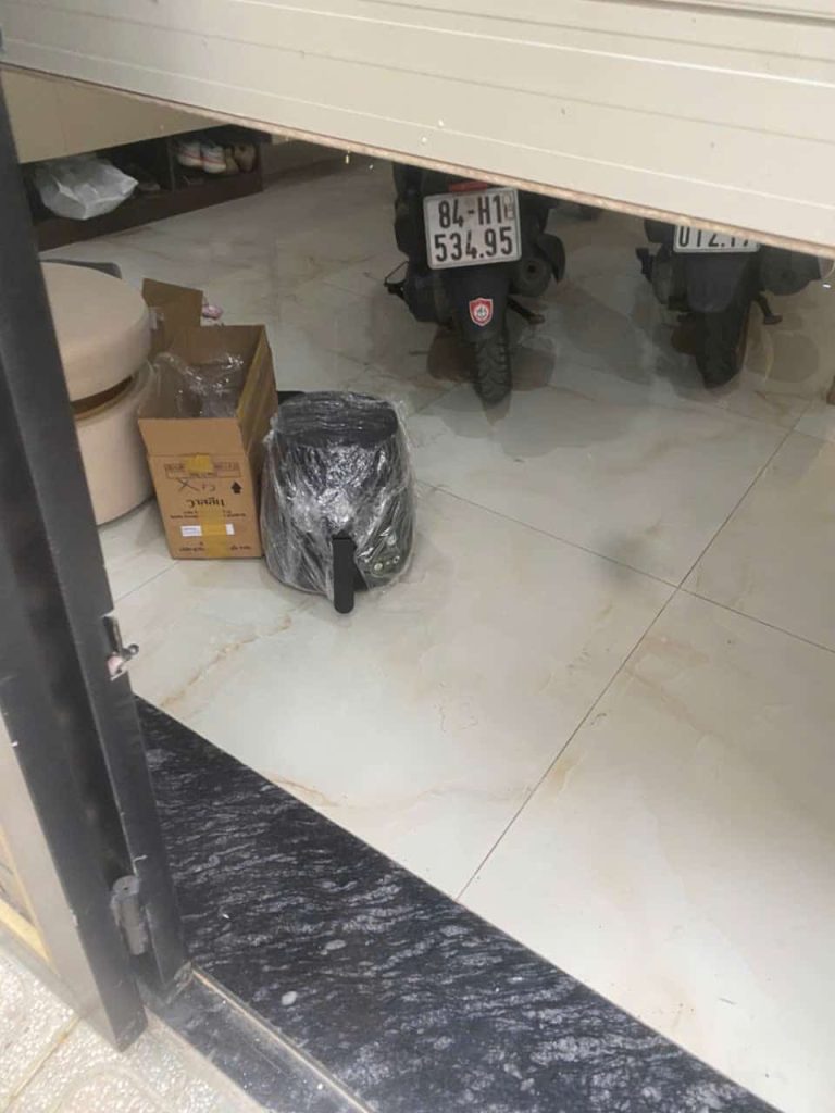 Nồi chiên không dầu cần vệ sinh – Ca kiểm tra thực tế 2026 10 01 2026 ve sinh noi chien khong dau go vap.jpg