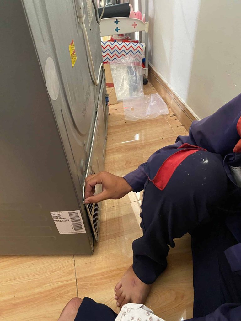 Tủ lạnh LG side by side lạnh kém, tan đá – Ghi nhận kiểm tra thực tế 2026 14 01 2026 kiem tra tu lanh lg side by side khong du lanh tan da quan 9.jpg