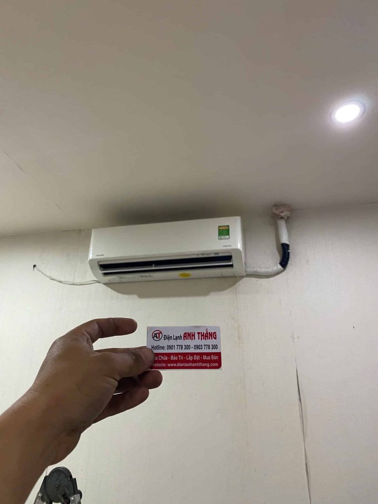 Máy lạnh làm lạnh kém – Ghi nhận kiểm tra thực tế 2026 14 01 2026 sua may lanh kiem tra hu block quan 8.jpg