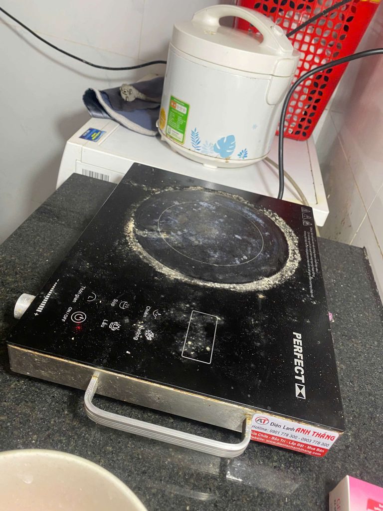 Bếp hồng ngoại PERFECT PF-BH82 lỗi dây nguồn – Ca kiểm tra thực tế 2026 bep hong ngoai pf bh82 loi day nguon.jpg