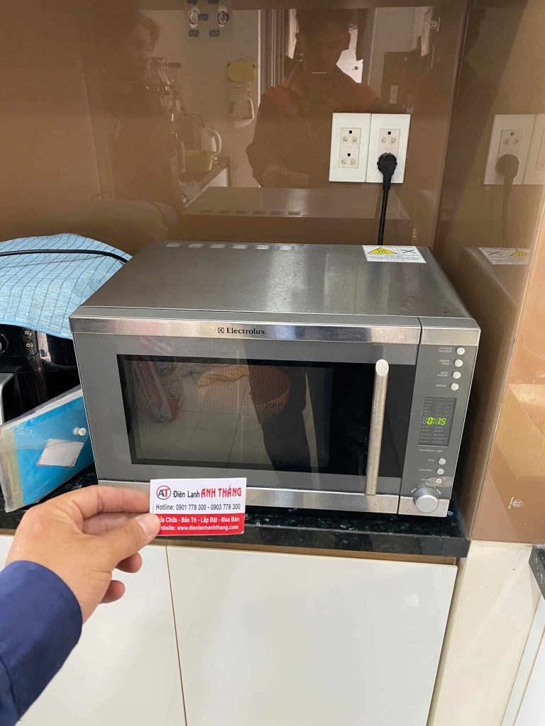Lò vi sóng không làm nóng ổn định – Ca kiểm tra thực tế 2026 lo vi song khong lam nong on dinh.jpg 2