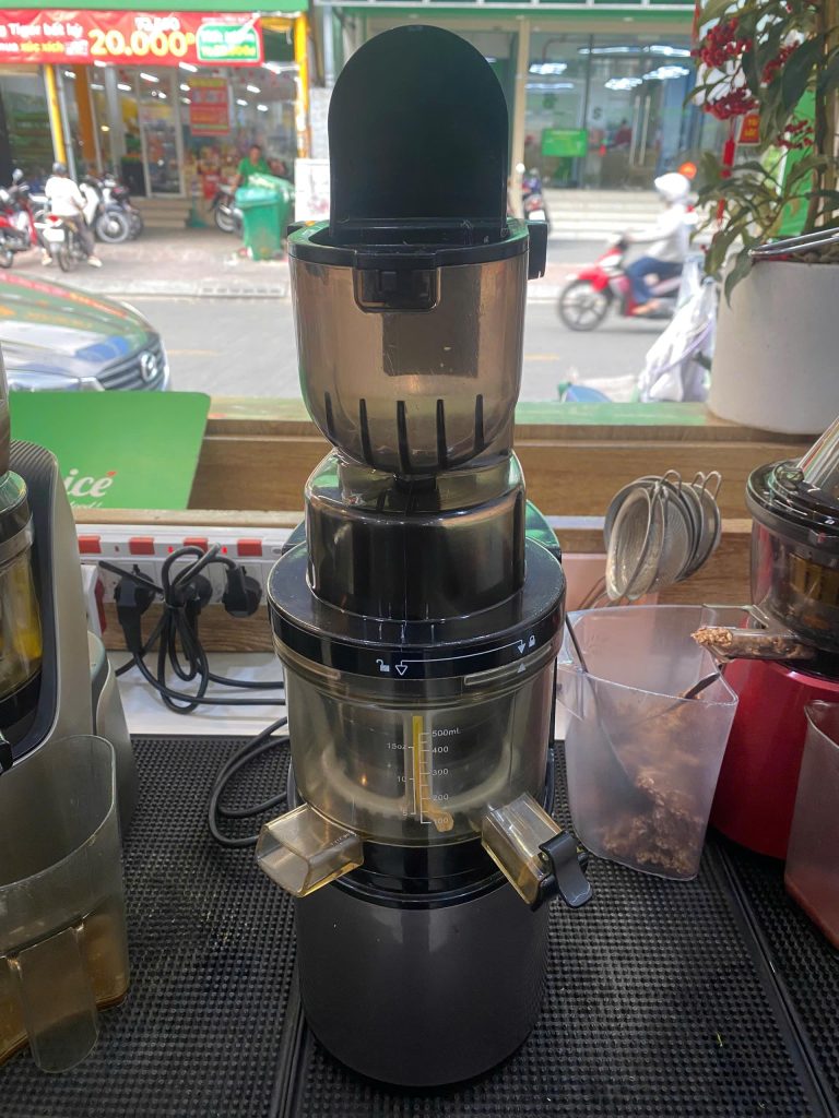 Máy ép chậm vận hành phát tiếng kêu – Ghi nhận kiểm tra thực tế 2026 may ep cham van hanh phat tieng keu.jpg 2