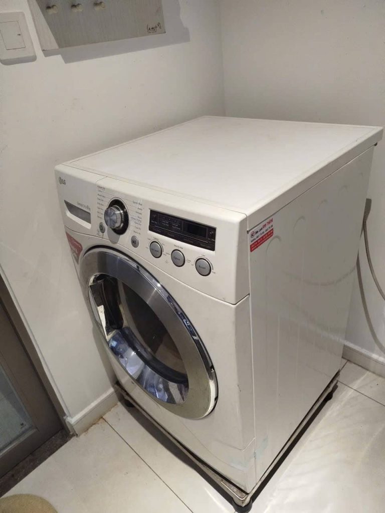 Máy giặt LG DR-80BW tích tụ cặn bẩn – Ca kiểm tra thực tế 2026 may giat lg dr 80bw tich tu can ban.JPG 2