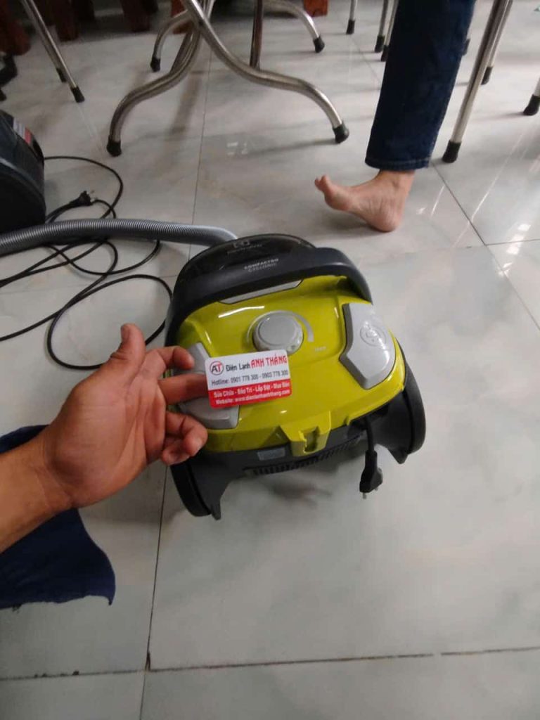 Máy hút bụi Electrolux Z1231 giảm lực hút – Ghi nhận kiểm tra thực tế 2026 may hut bui z1231 giam luc hut.jpg 3