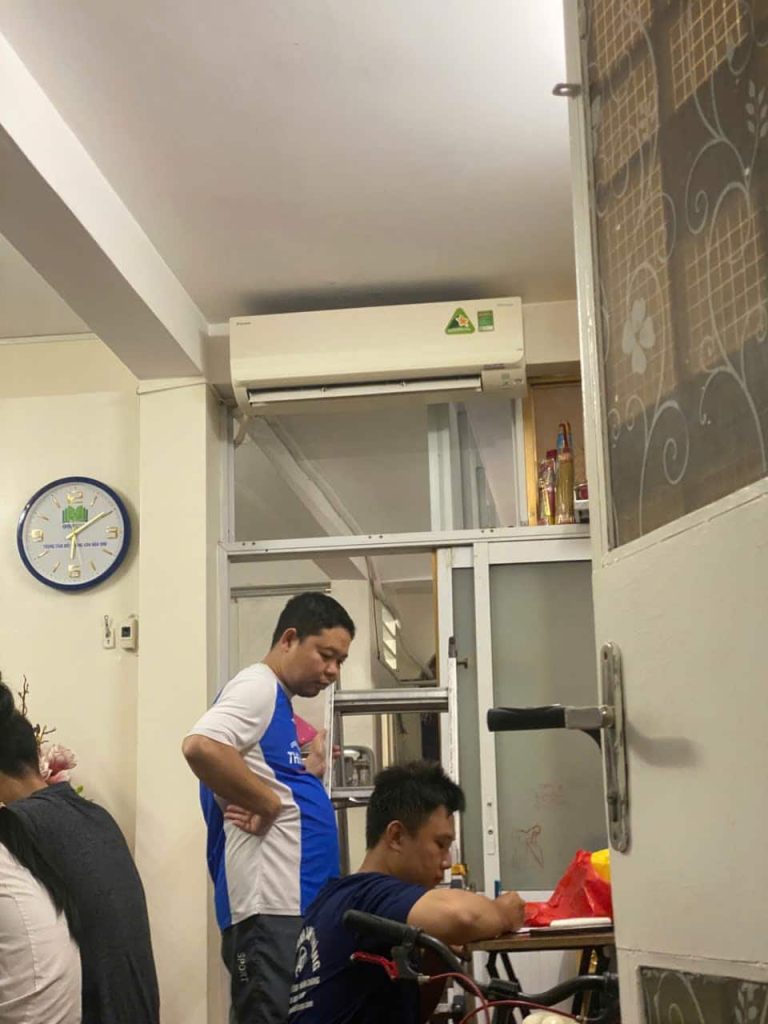 Máy lạnh Daikin RKC50TVMV không tăng tua kém lạnh – Ca kiểm tra thực tế 2026 may lanh daikin rkc50tvmv khong tang tua.jpg 4