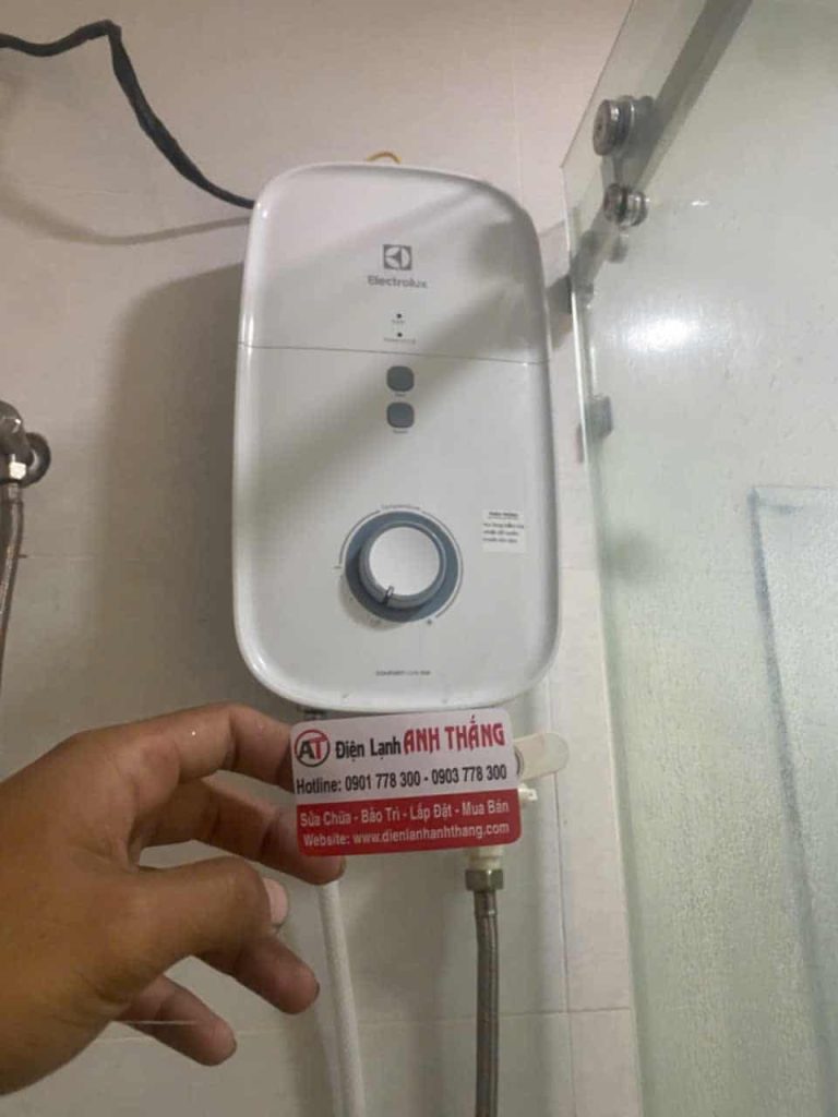 Máy nước nóng Electrolux EWE451KX-DWB2 không nóng – Ca kiểm tra thực tế 2026 may nuoc nong ewe451kx dwb2 khong nong.jpg 2