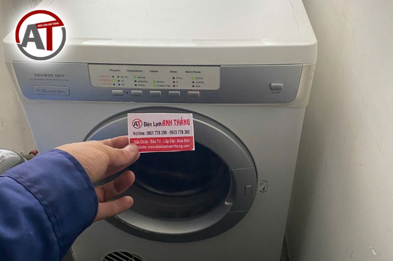 Máy sấy quần áo model EDV 705 nguồn chập chờn – Ca kiểm tra thực tế 2026 may say quan ao edv 705 nguon chap chon.jpg 2