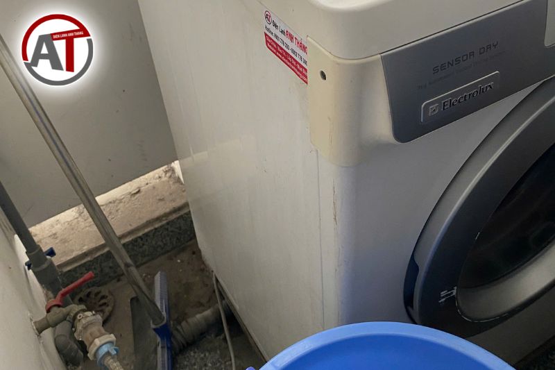 Máy sấy quần áo model EDV 705 nguồn chập chờn – Ca kiểm tra thực tế 2026 may say quan ao edv 705 nguon chap chon.jpg