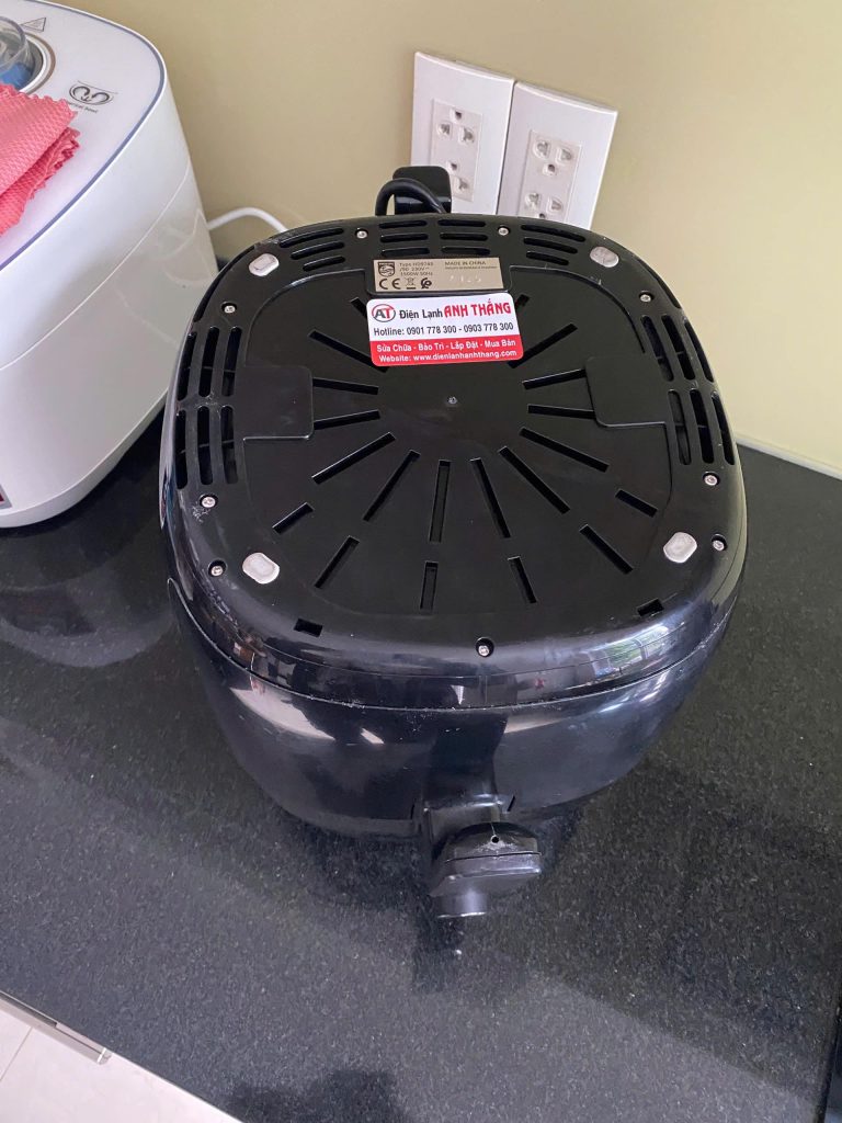 Nồi chiên không dầu HD 9745 bám bẩn lâu ngày – Ca kiểm tra thực tế 2026 noi chien khong dau hd 9745 bam ban lau ngay.jpg 2