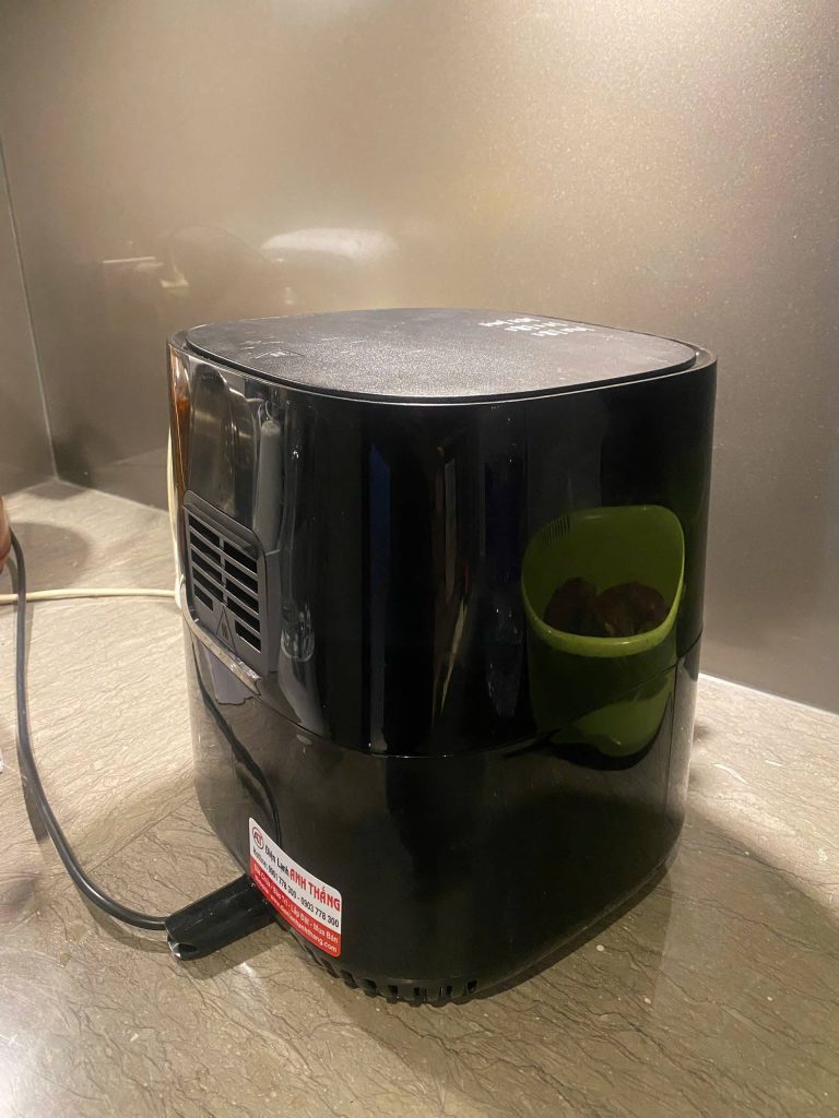 Nồi chiên không dầu Philips HD9200 kêu tiếng lớn – Ghi nhận kiểm tra thực tế 2026 noi chien khong dau hd9200 keu tieng lon.jpg 2