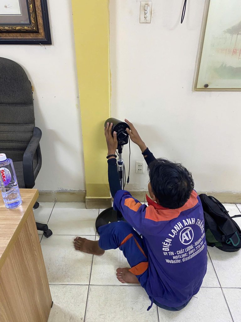 Quạt điện không quay do motor hư – Ghi nhận kiểm tra thực tế 2026 quat dien khong quay do motor hu.jpg 2