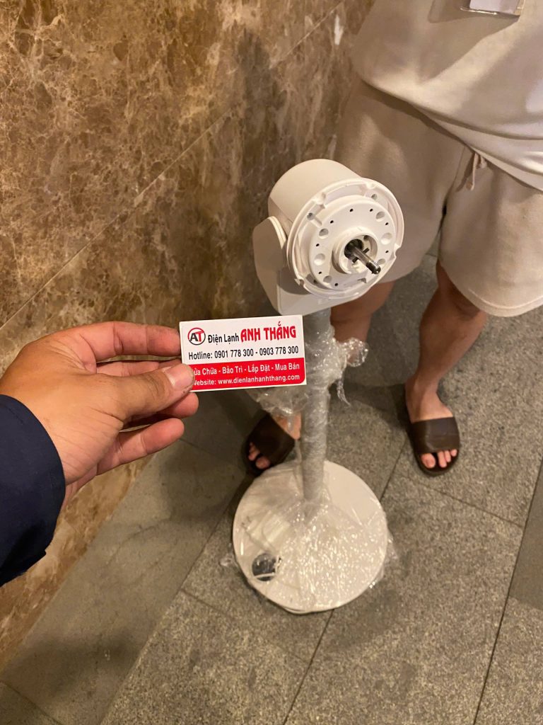 Quạt điện sạc không vào điện, không chạy – Ca kiểm tra thực tế 2026 quat dien sac khong vao dien khong chay.JPG 2 1