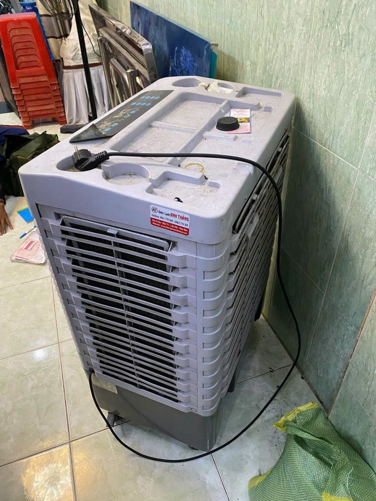 Quạt hơi nước Yakyo TP-4500 motor chạy kêu to – Ca kiểm tra thực tế 2026 quat hoi nuoc yakyo tp 4500 motor chay keu to.jpg