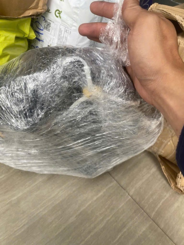 Robot hút bụi iRobot 655 sạc không vô – Ca kiểm tra thực tế 2026 robot hut bui irobot 655 sac khong vo.jpg 3