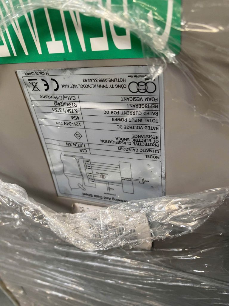 Tủ lạnh xe hơi S-Worrd model C15 chạm nút tăng nhiệt độ – Ghi nhận kiểm tra thực tế 2026 tu lanh xe hoi c15 cham nut tang nhiet do.jpg 2