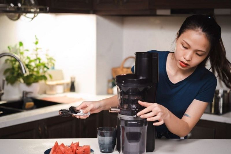 Xử Lý Máy Ép Chậm Bị Kẹt Trục Ép Hiệu Quả Và Nhanh Chóng 2026 may ep bi ket truc