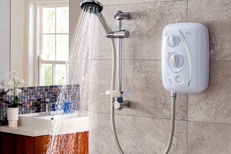 Máy Nước Nóng Bị Rò Rỉ Nước: Nguyên Nhân Và Cách Xử Lý Nhanh 2026 ve sinh may nuoc nong