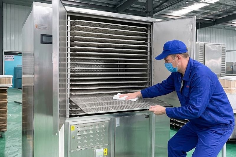 Hướng Dẫn Vệ Sinh Máy Sấy Thực Phẩm Công Nghiệp Chi Tiết 2026 ve sinh may say thuc pham cong nghiep
